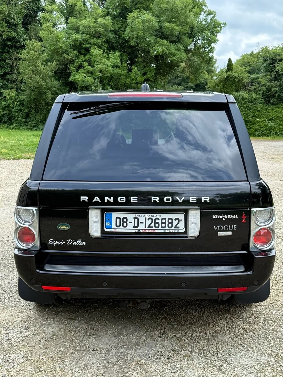 Range Rover Vogue 3.6 TD6 V8 Crew Cab Tax €333 - Image 4