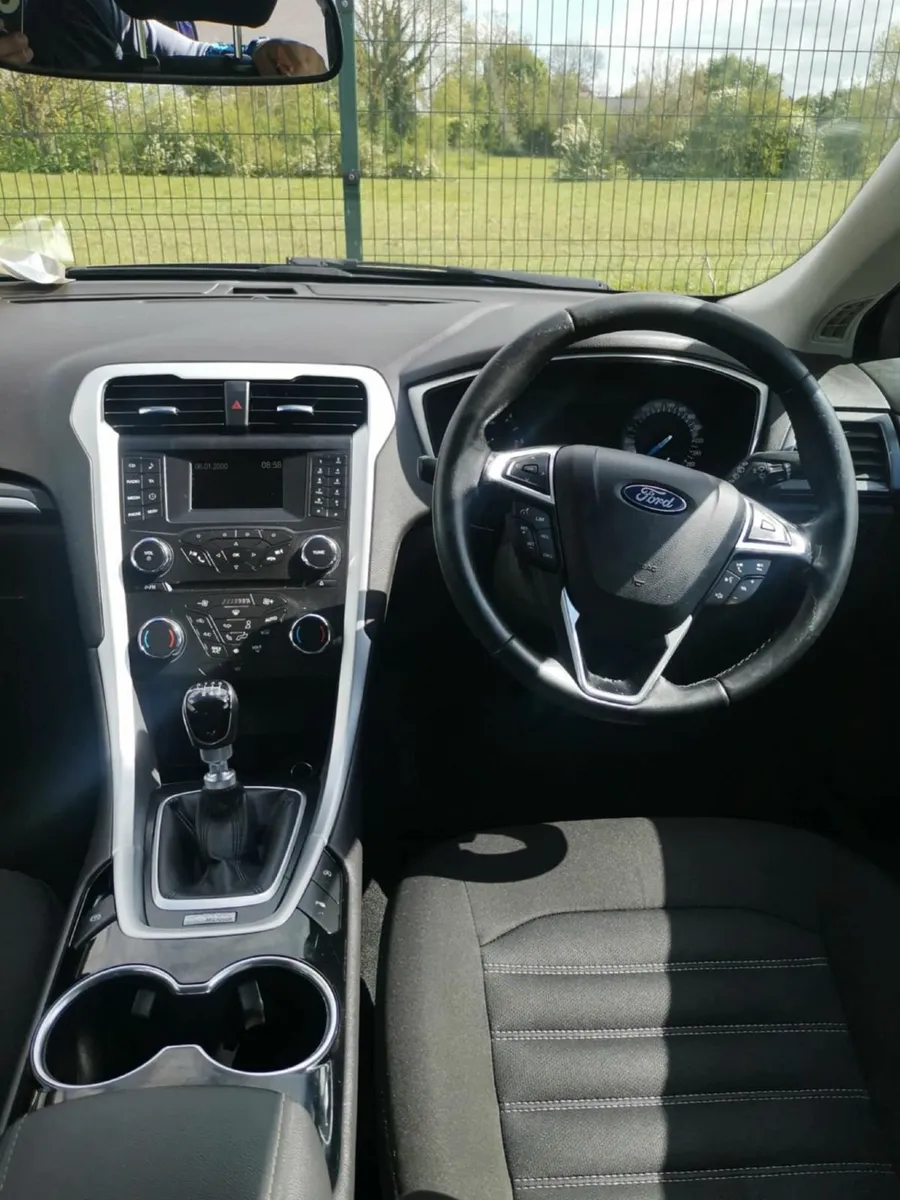 Ford Mondeo 2016 - Image 2
