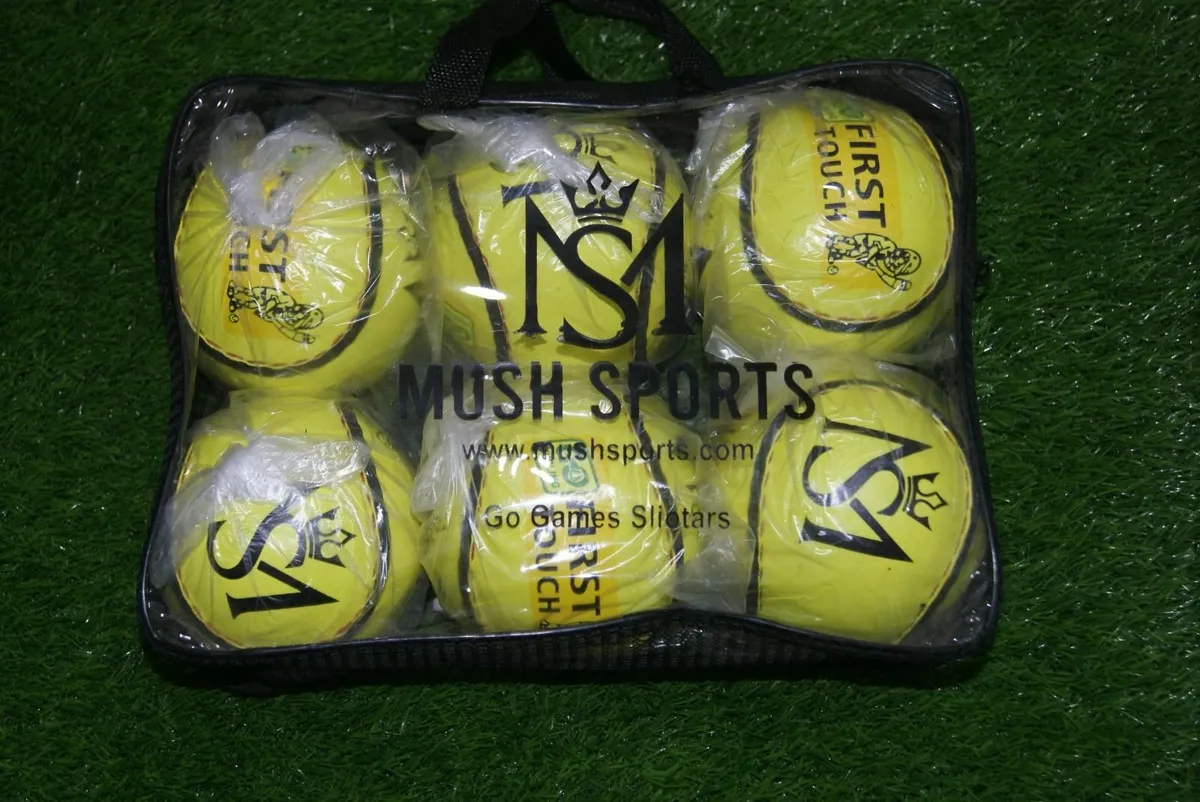 First Touch Sliotars pack of 12 - Image 2