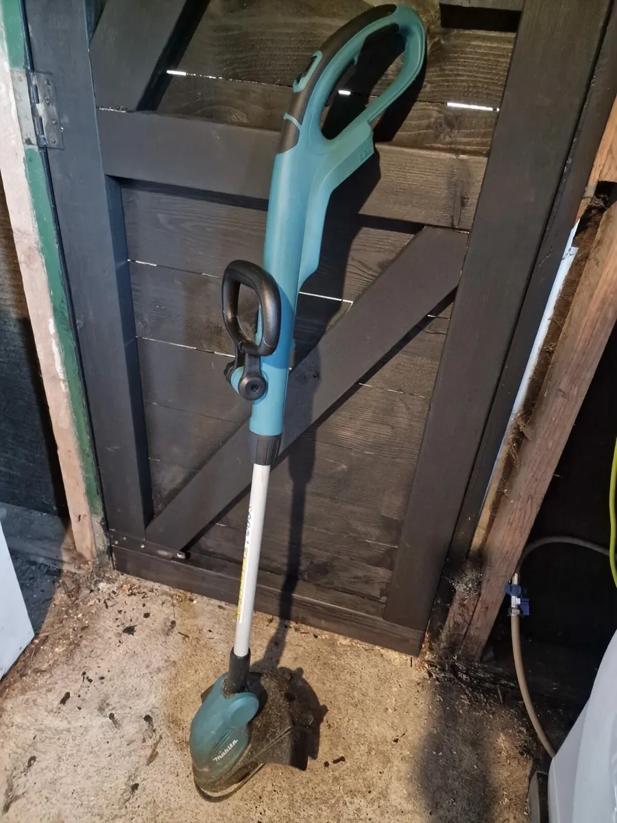 Makita Lawn Mower and Line Trimmer - Image 2