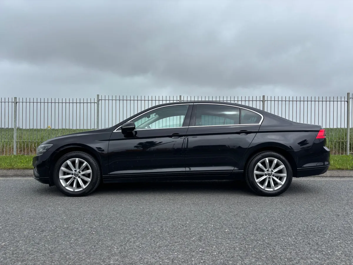 2022 VW PASSAT 2.0 TDI DSG 1 OWNER IRISH CAR - Image 2