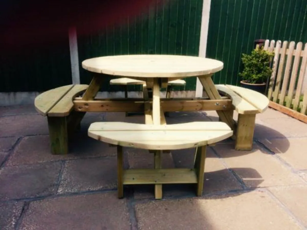 6 seats and table - Image 2