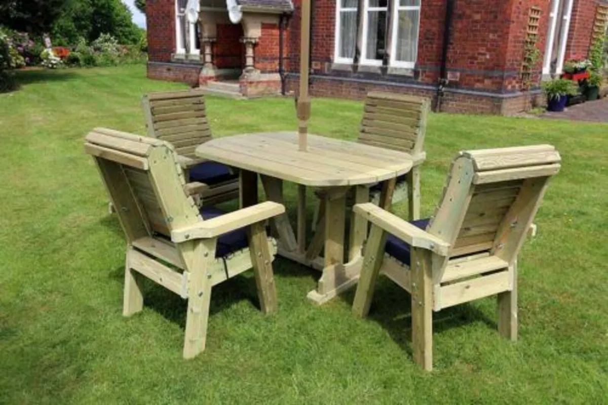 6 seats and table - Image 3