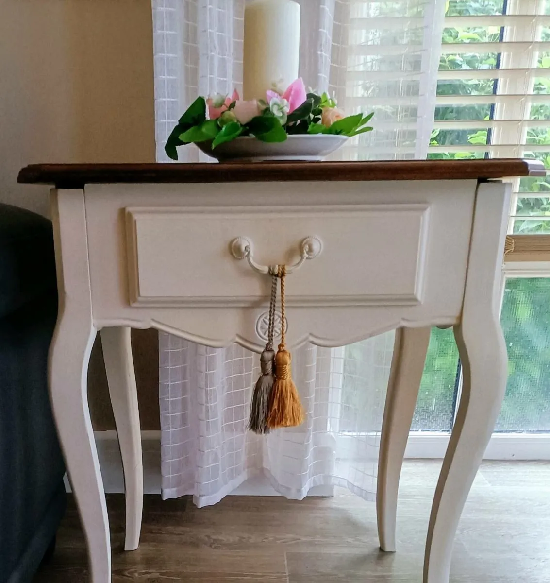 Beautiful Side / Lamp Table. - Image 3