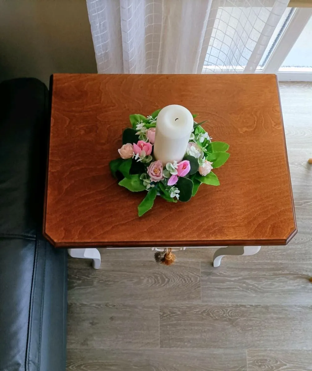 Beautiful Side / Lamp Table. - Image 4