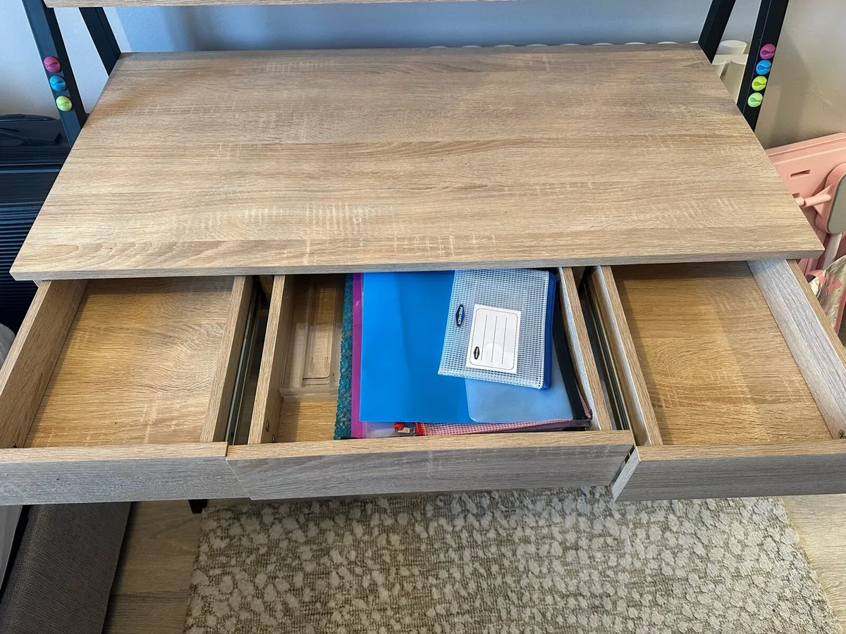 Desk - Image 2