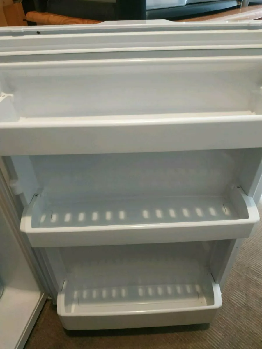 Beko under counter fridge - Image 3