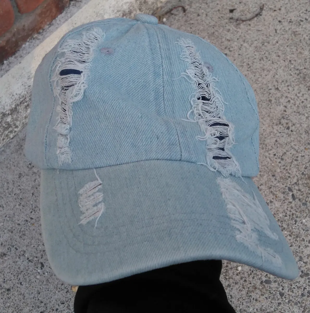 TWO BASEBALL CAPS (BRAND NEW). - Image 4