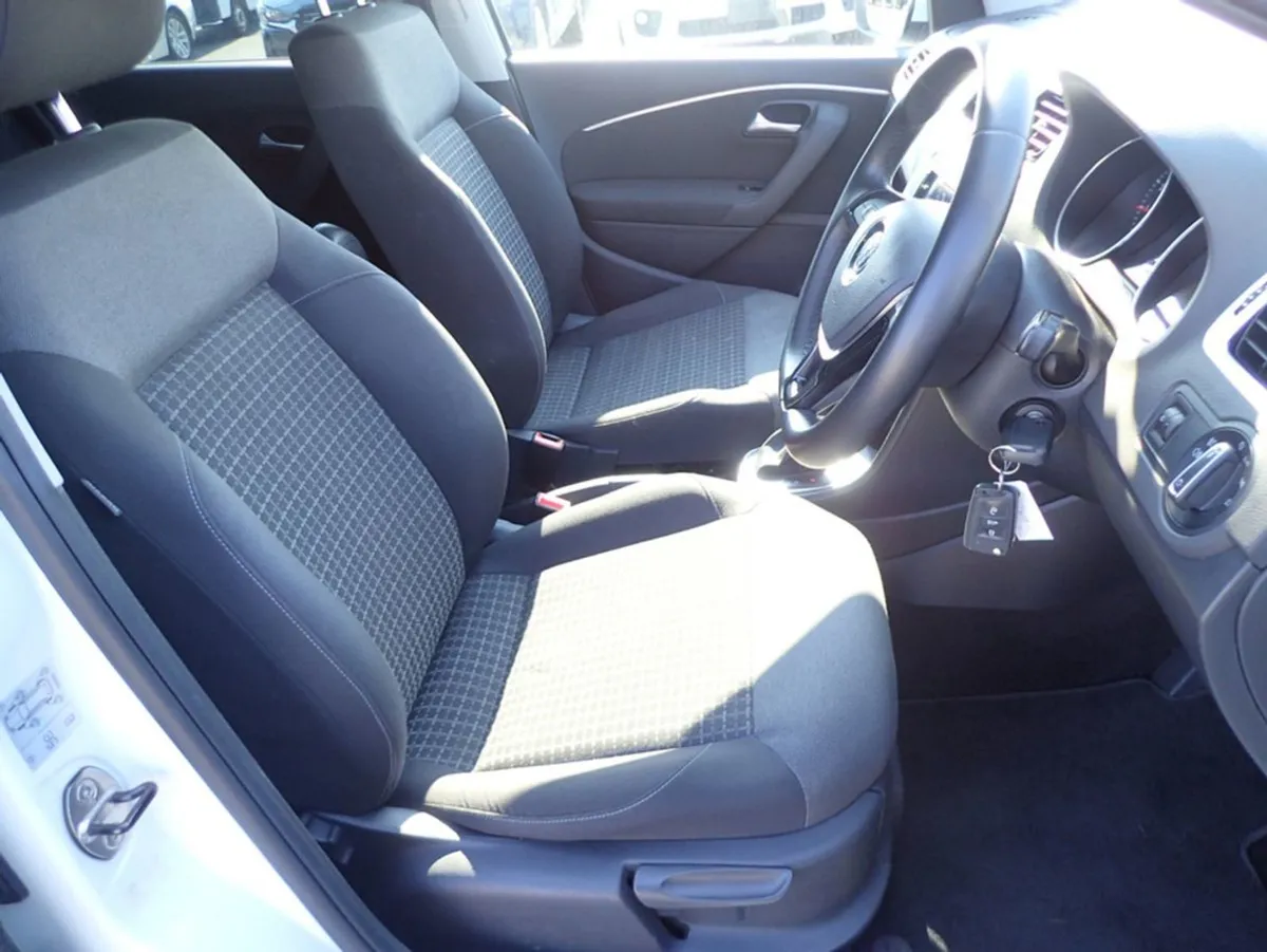 Volkswagen Polo 1.2 TSI Comfortline - Image 4
