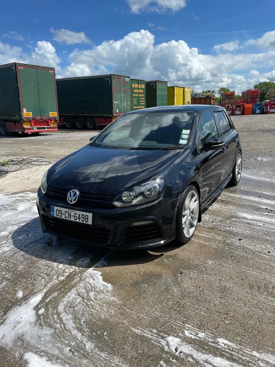 Volkswagen Golf 2.0 TDI R-Line kit Hybrid turbo - Image 1
