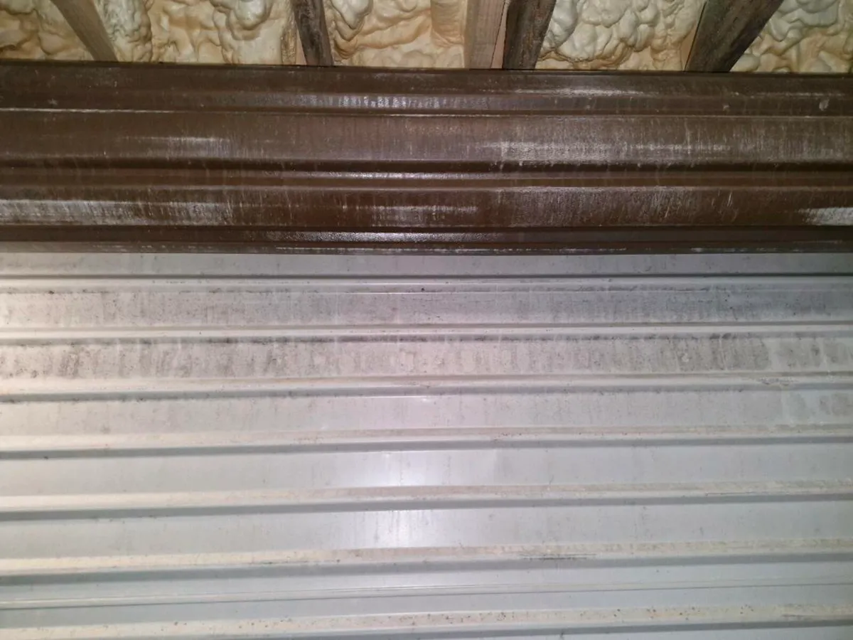 Remote control roller garage door - Image 3