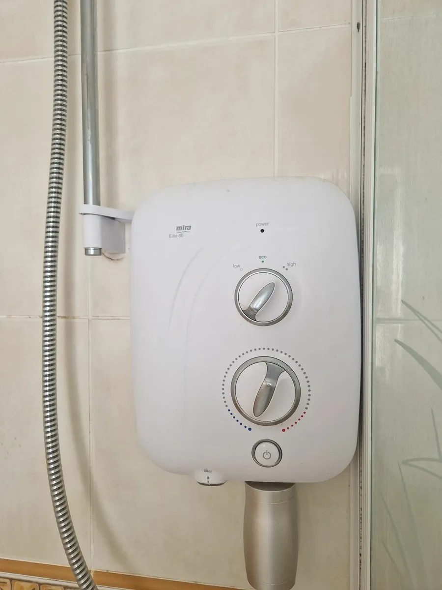 Mira Elite Electric shower - Image 1