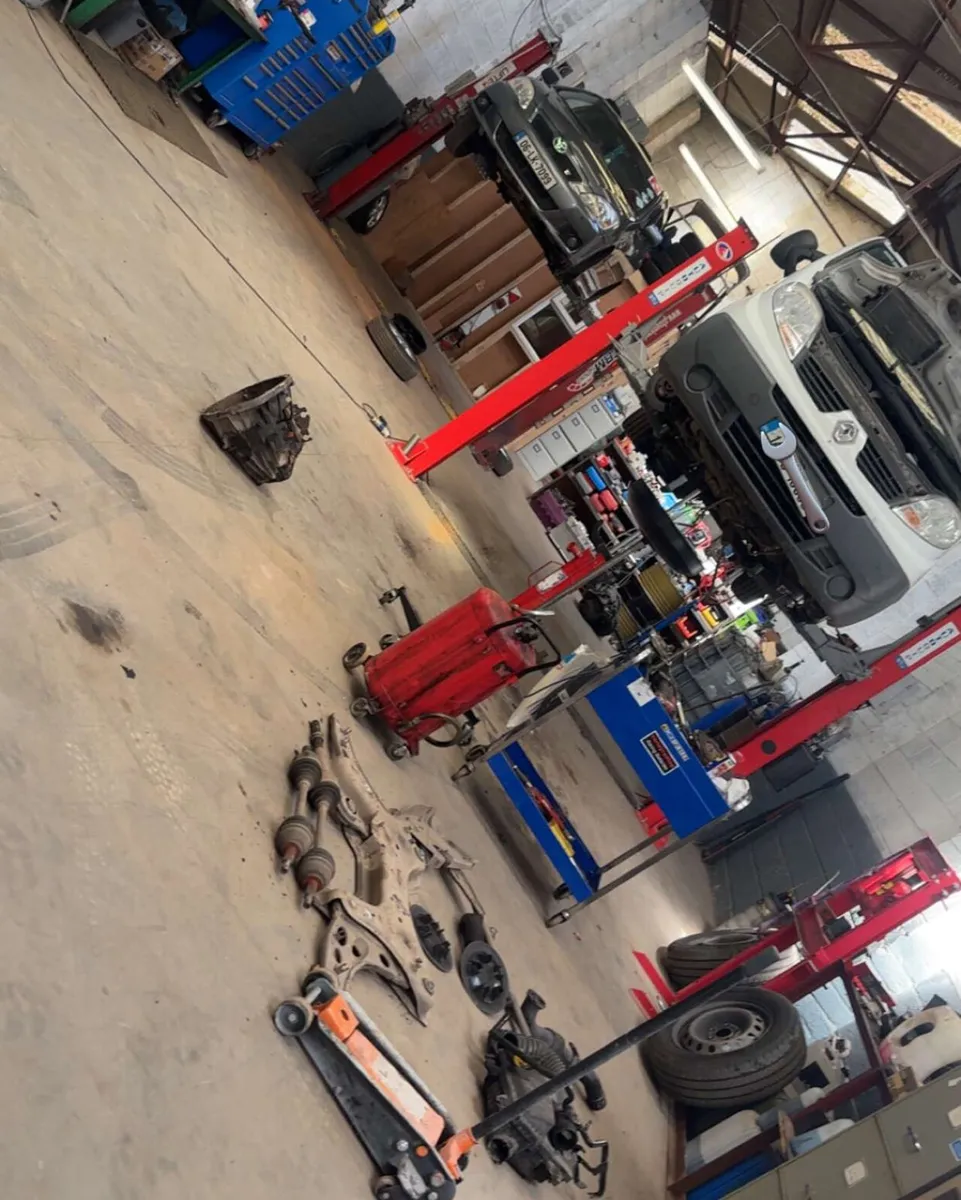 Mechanic garage to rent - Image 2