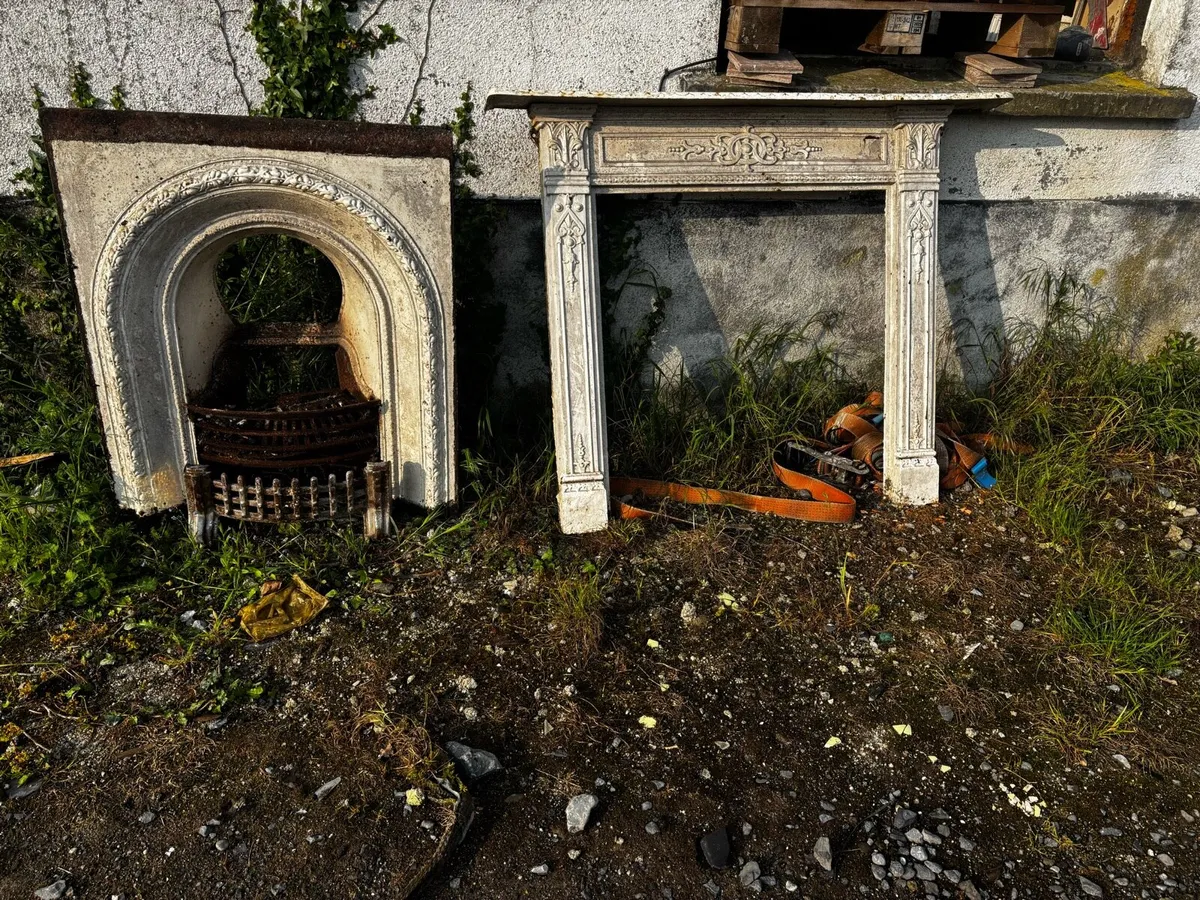 Old fireplace - Image 1