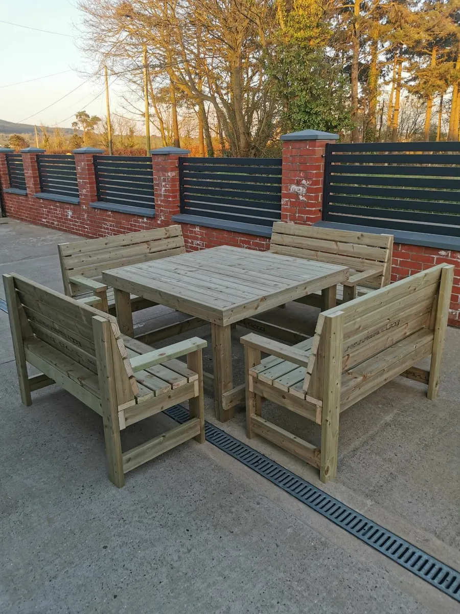 Garden furniture - Image 1