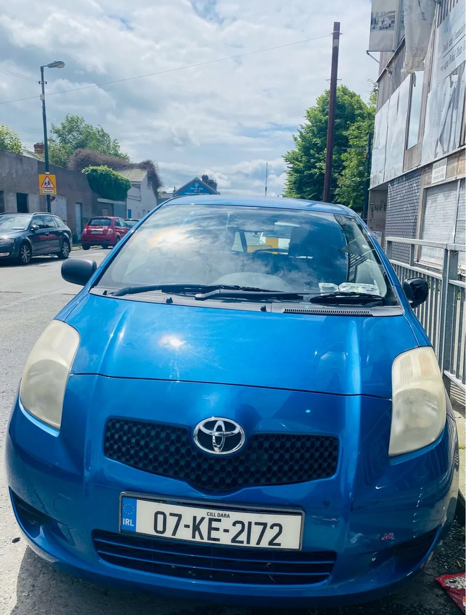 Toyota Yaris 2007 1.0 Petrol engine Manual - Image 2