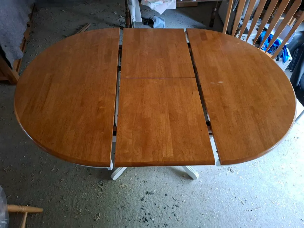 Extendable circular/ D end table - Image 2