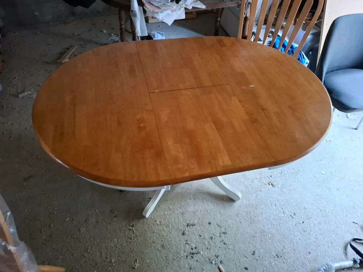 Extendable circular/ D end table - Image 3