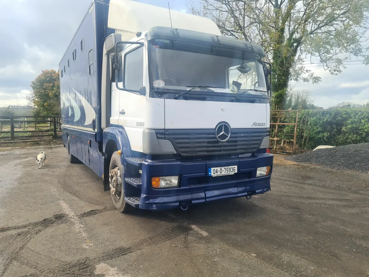 Lorry - Image 1