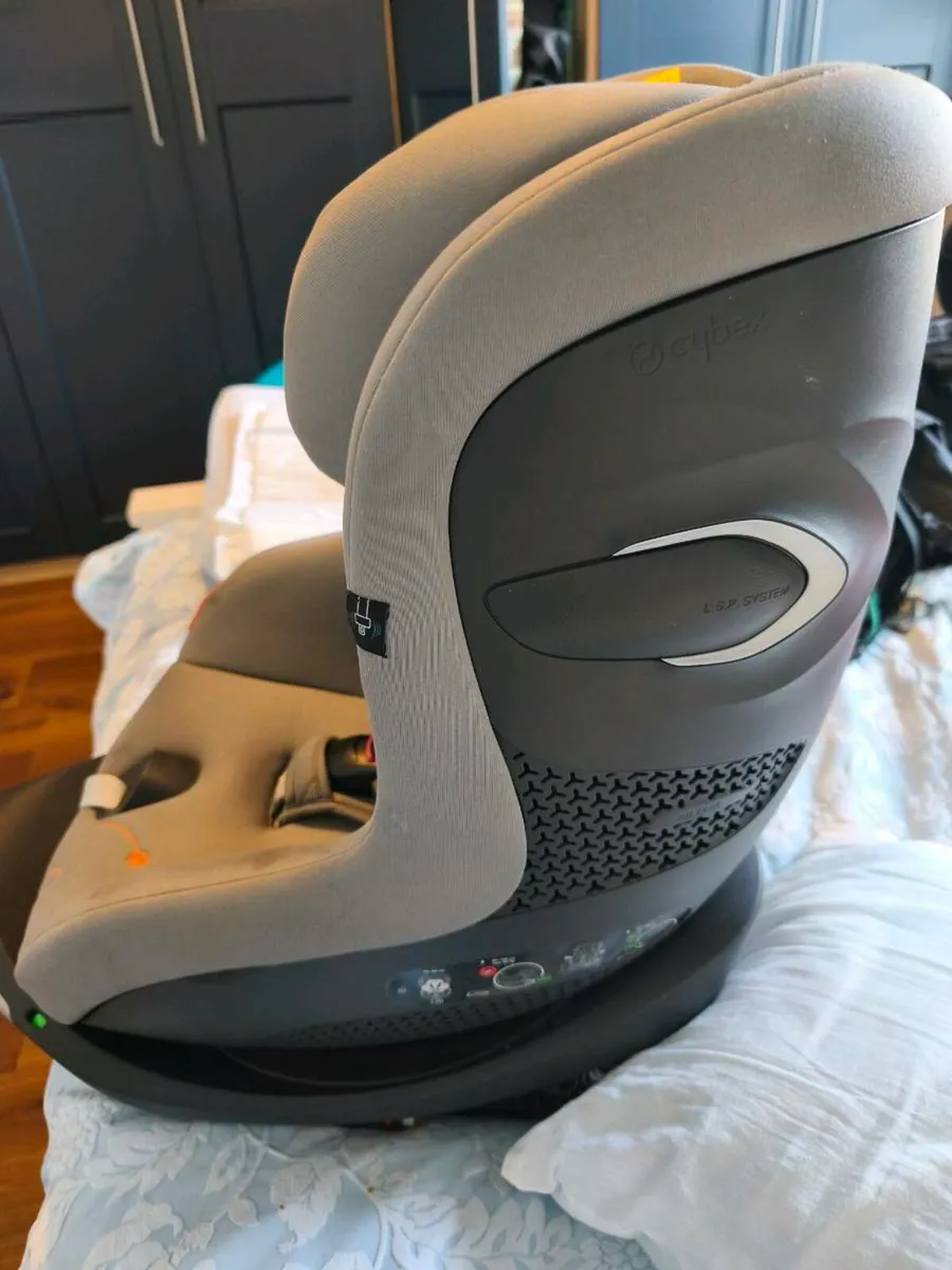 Car seat - Image 3