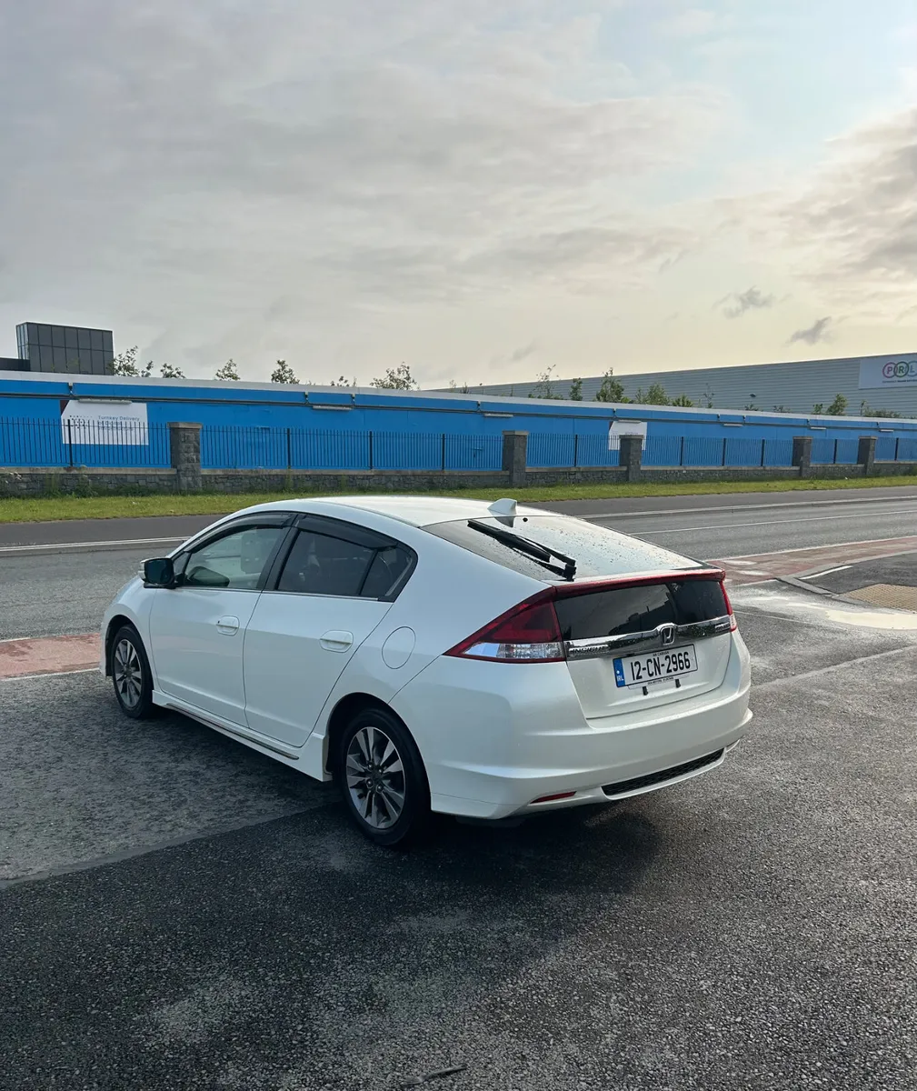 2012 Honda Insight UNDER DEPOSIT - Image 4