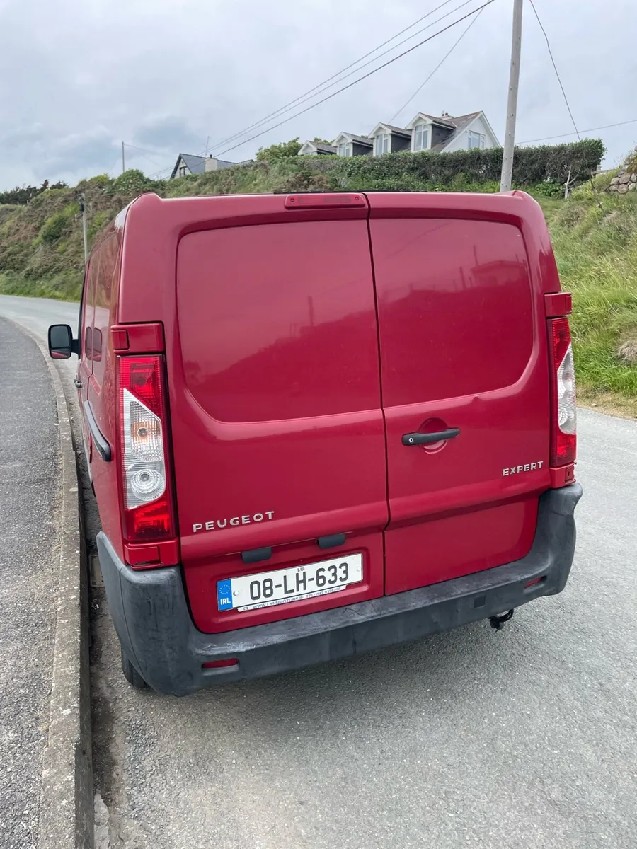 Van - Image 4