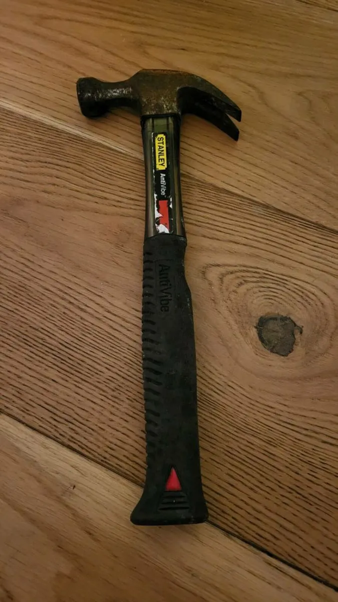 Stanley claw hammer