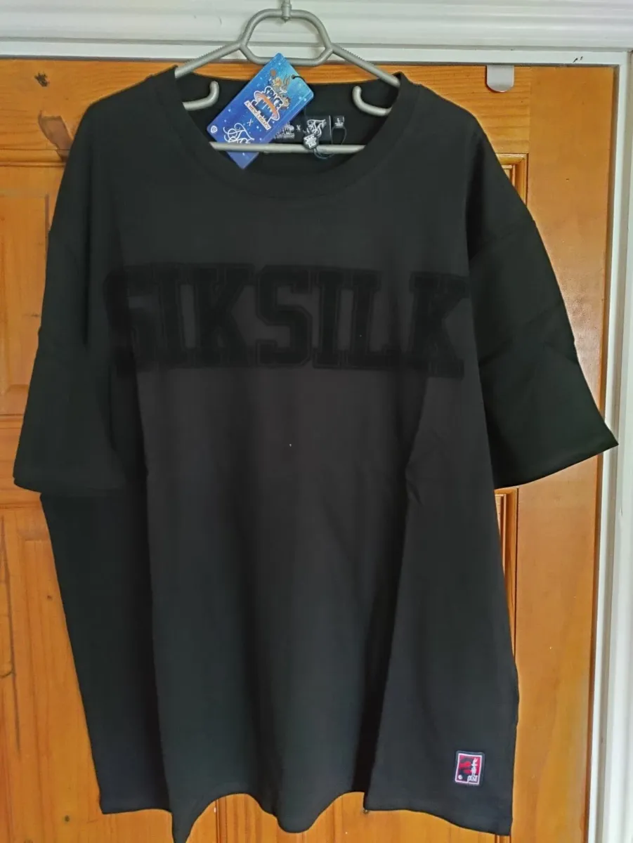 SikSilk Space Jam shirt L New - Image 1