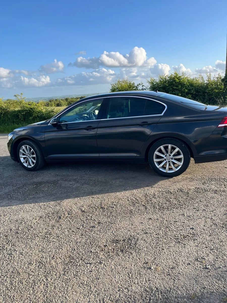 Car - Image 1