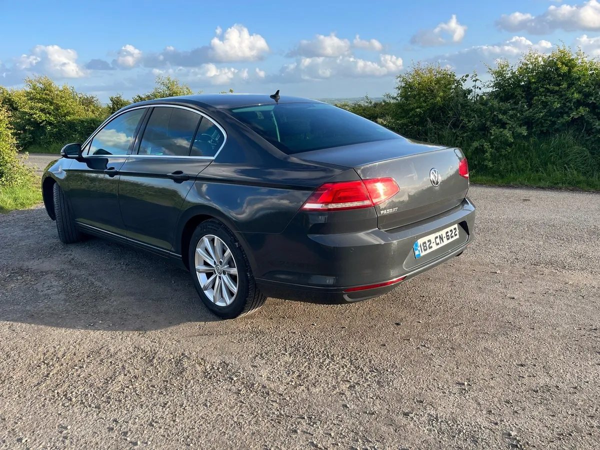 Car - Image 4