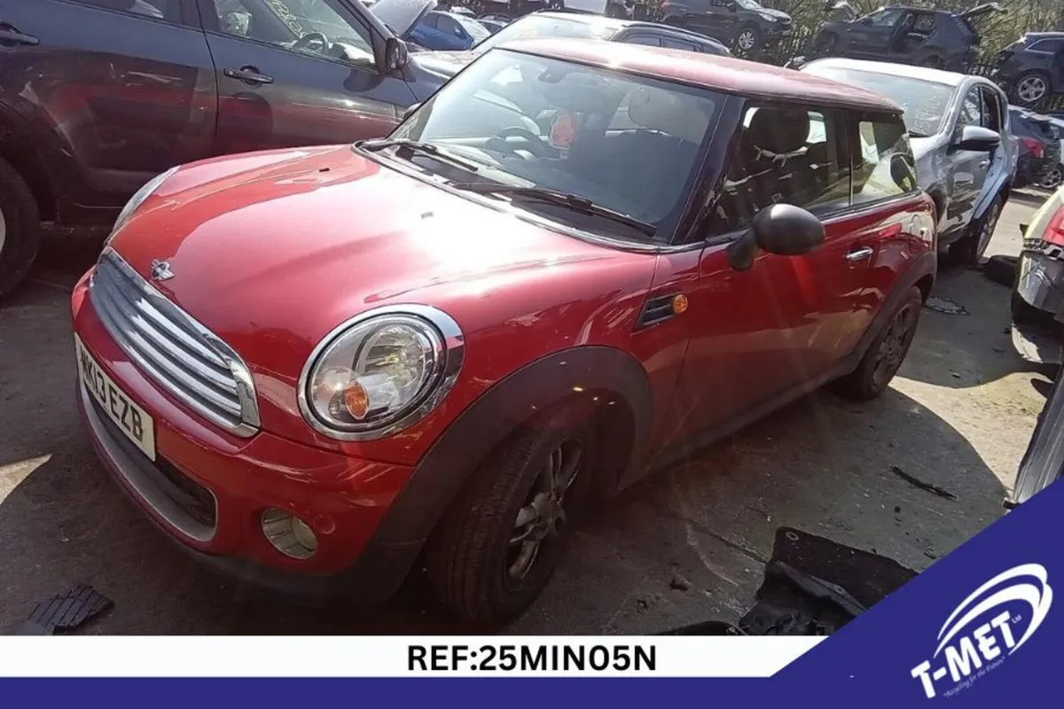 2013 MINI ONE BREAKING FOR PARTS - Image 2