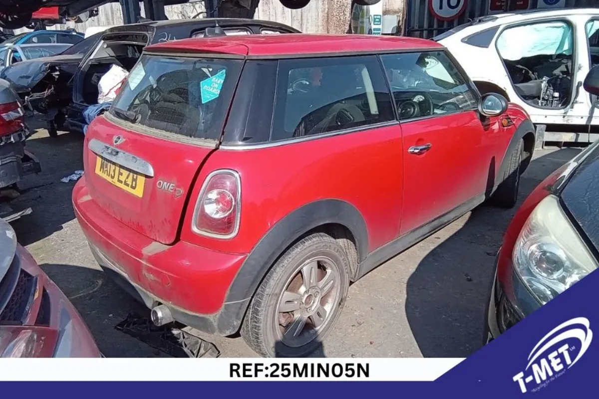 2013 MINI ONE BREAKING FOR PARTS - Image 3
