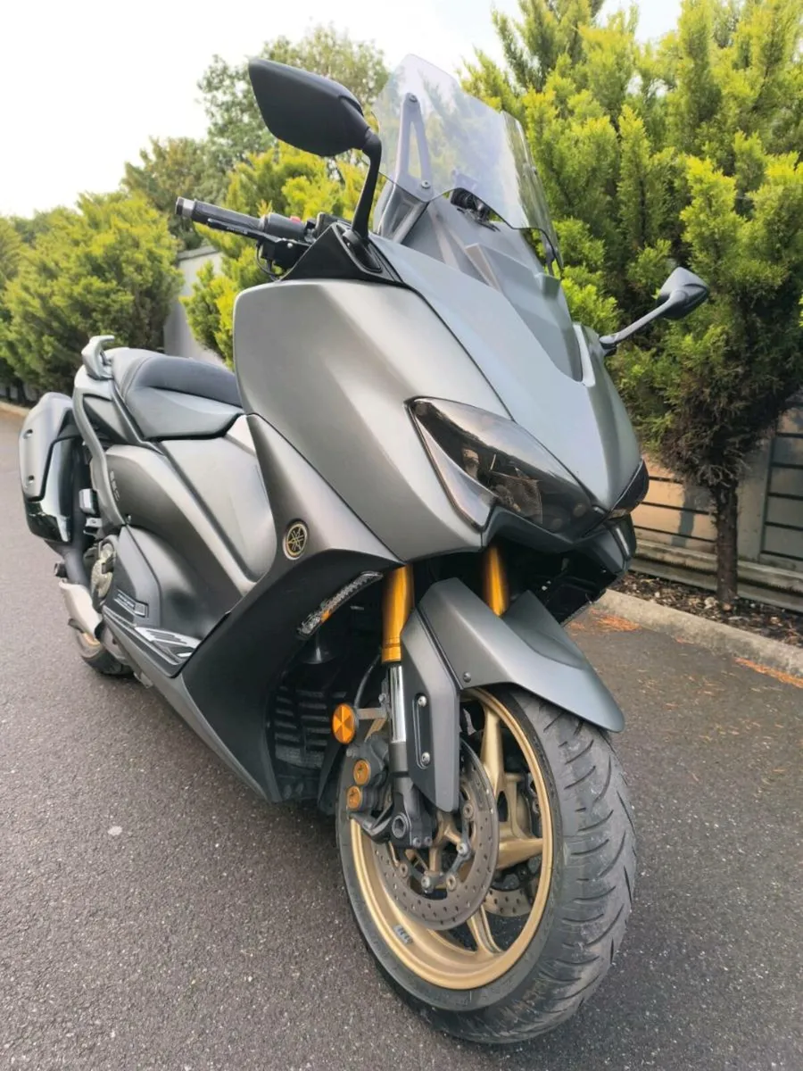 Yamaha T-Max - Image 1