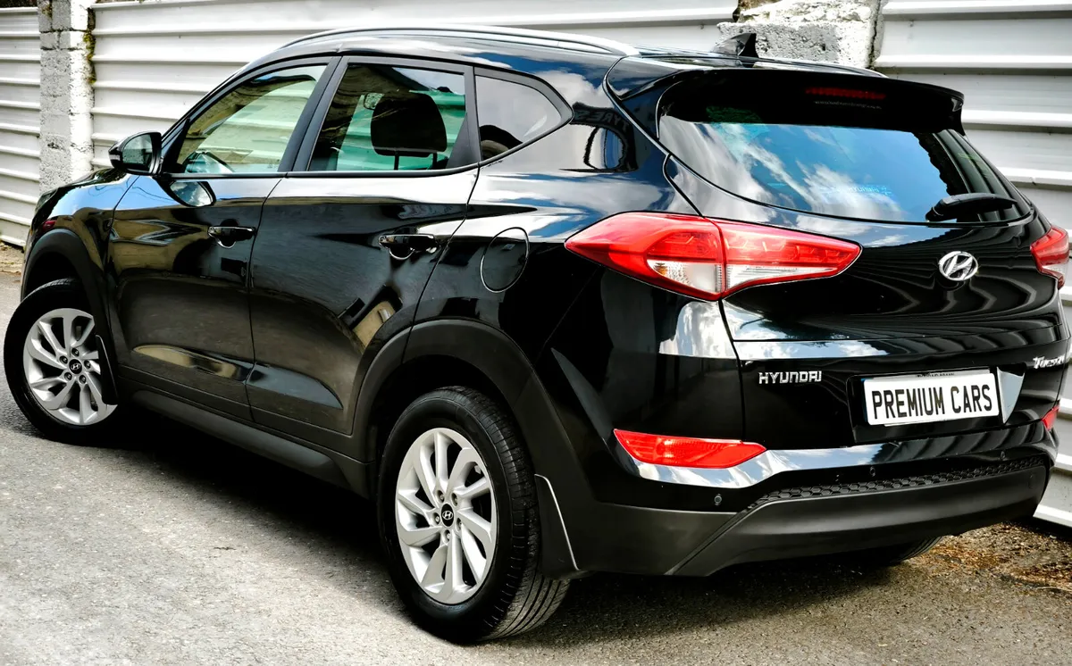 HYUNDAI  TUCSON 2016 HIGH SPEC EXCLUTIVE - Image 4