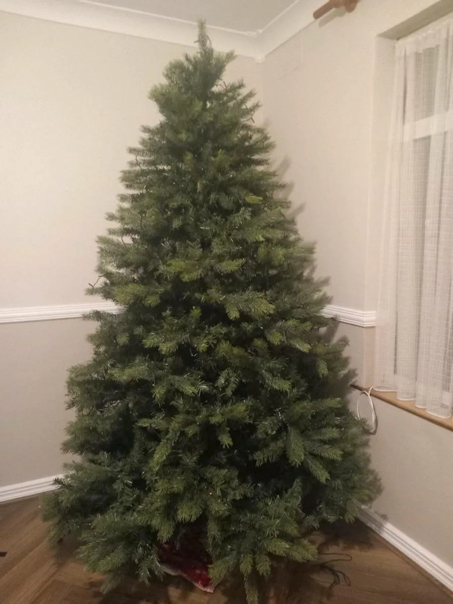 Puleo 7ft Kensington Fir Christmas Tree - Image 3