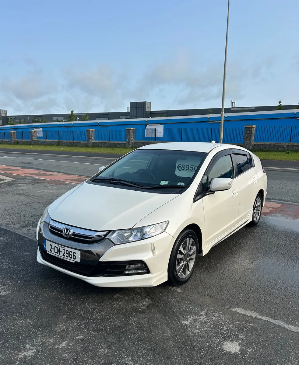 2012 Honda Insight UNDER DEPOSIT - Image 1