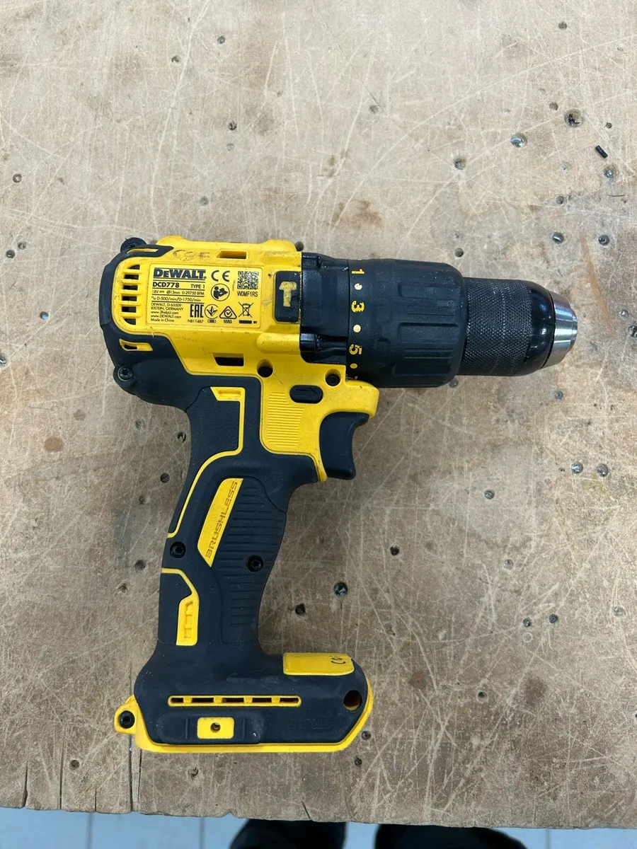 DeWALT drill - Image 2