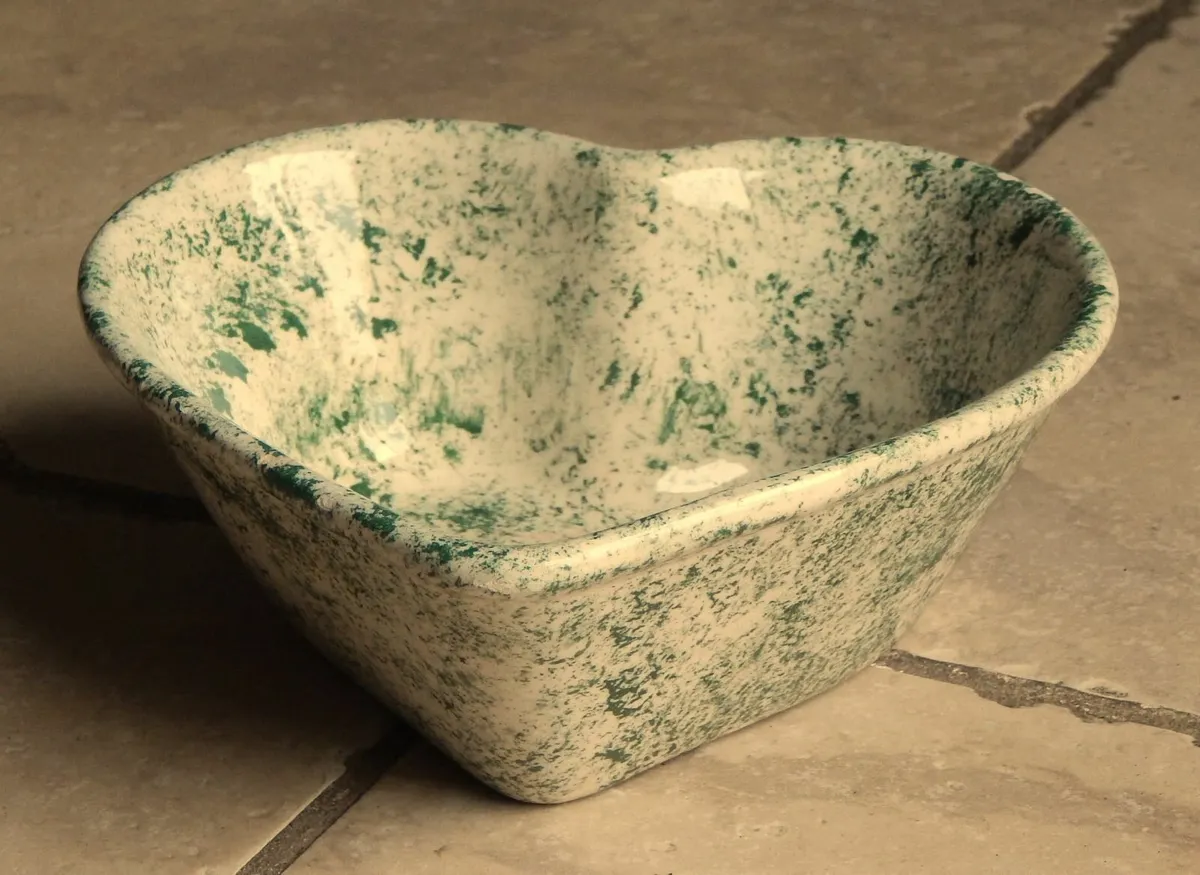 Studio Pottery Ceramic Dish - Image 1