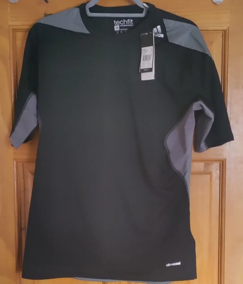 Adidas Techfit compression 2XL New - Image 1