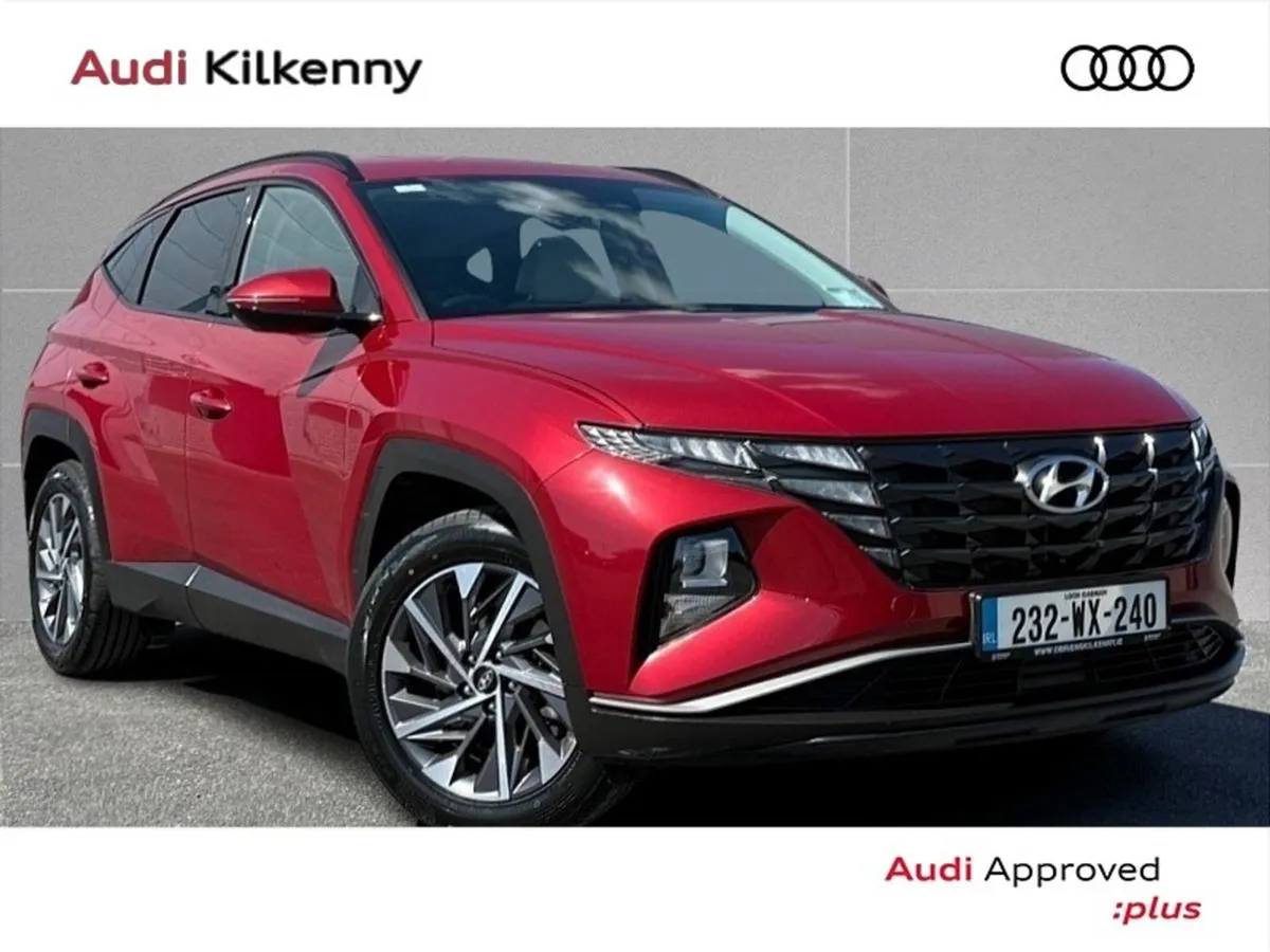 Hyundai Tucson Exucutive 1.6 DSL 5DR  1 Owner - T - Image 1