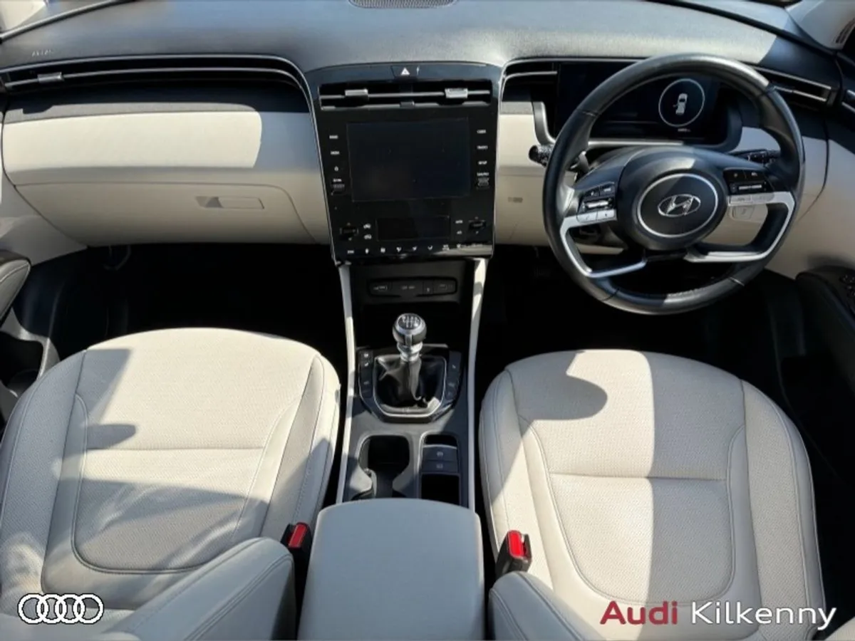 Hyundai Tucson Exucutive 1.6 DSL 5DR  1 Owner - T - Image 2