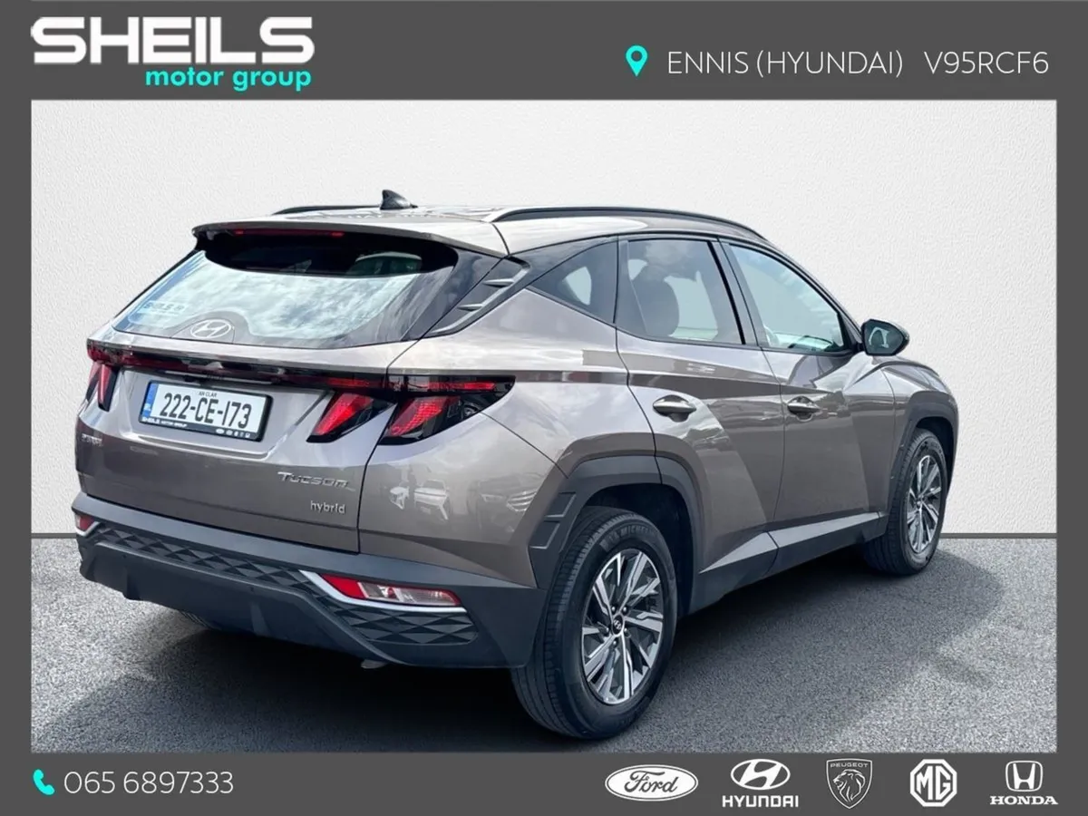 Hyundai Tucson Executive HEV Auto - Image 2