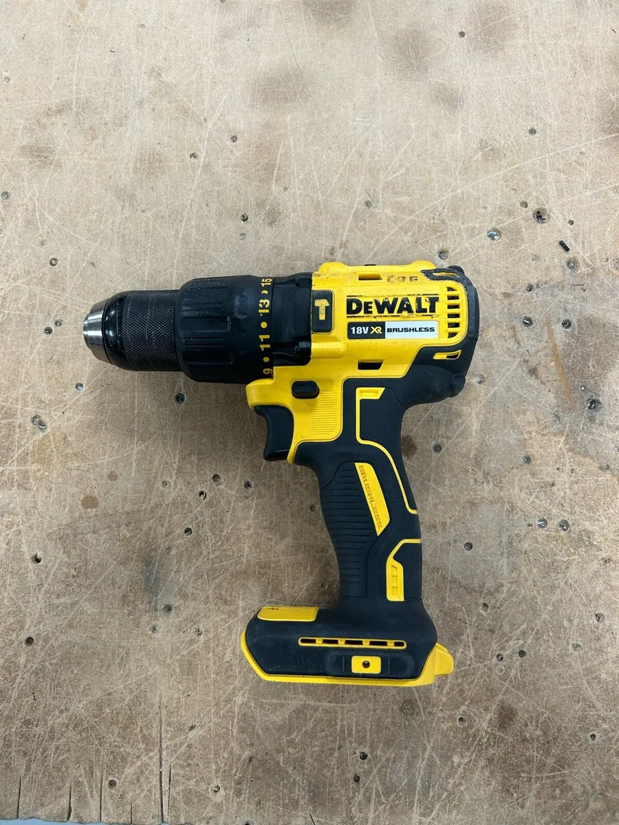 DeWALT drill - Image 1
