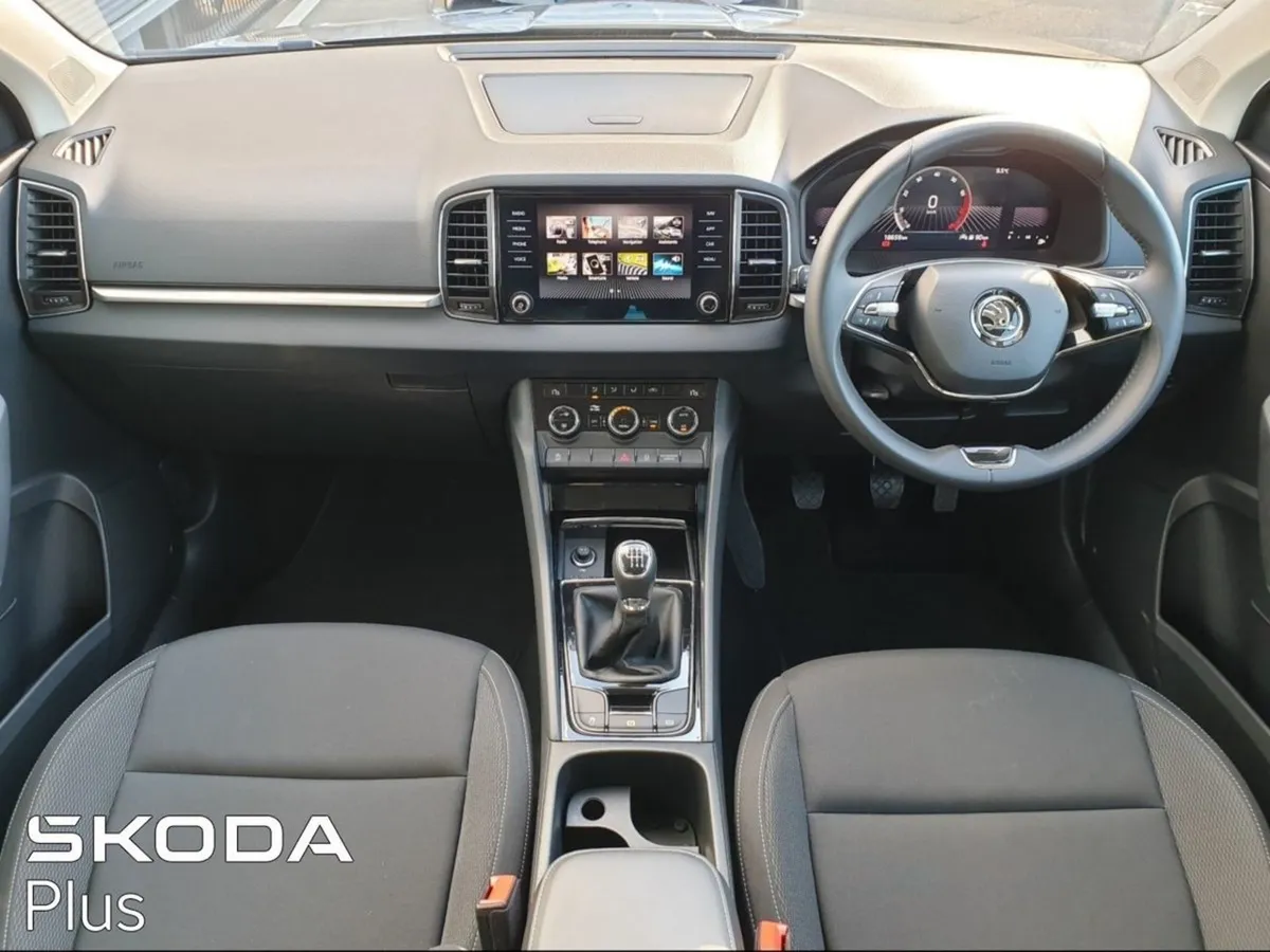 Skoda Karoq Ambition 1.0tsi 110HP Trinity Skoda - Image 2