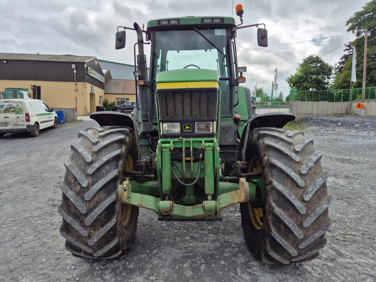 John Deere 7810 2002 - Image 4