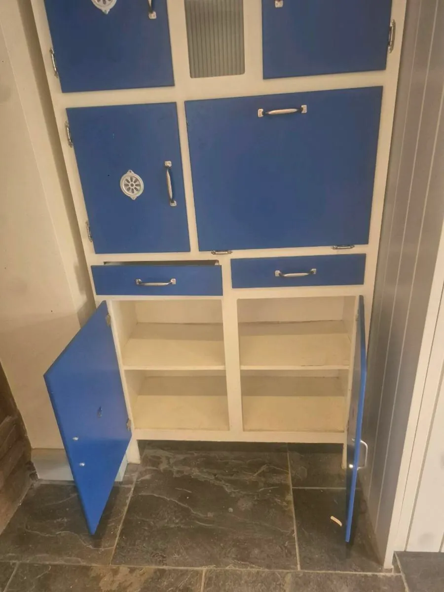Old style kitchen dresser replica - Image 3