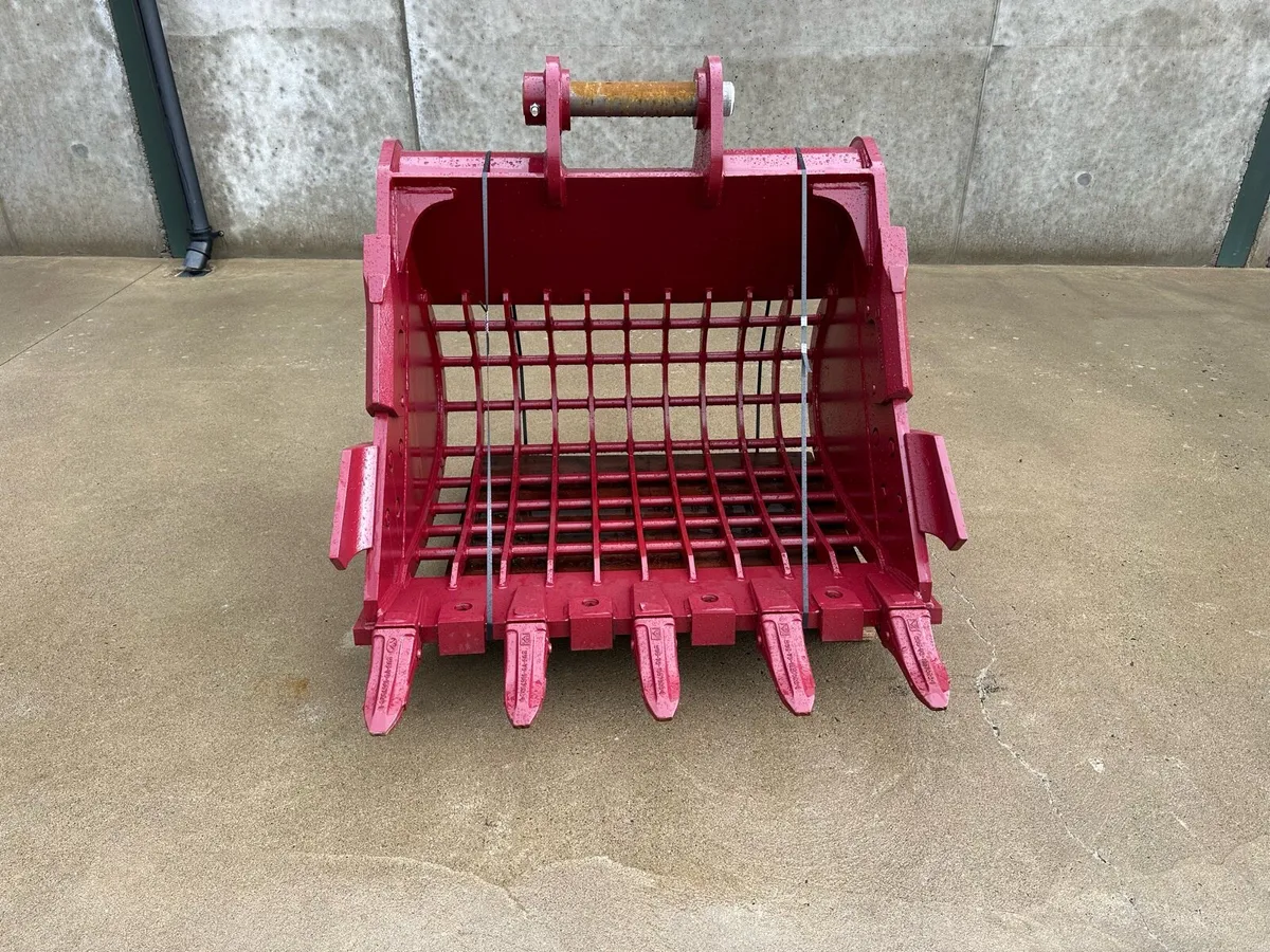 New 53 inch Riddle bucket to suit 20 ton - Image 3