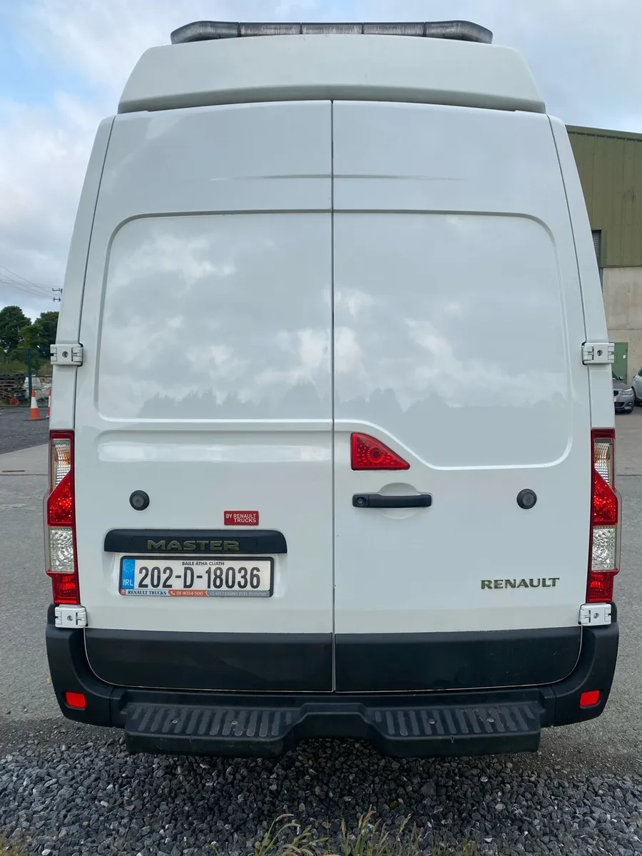 Van for sale - Image 4