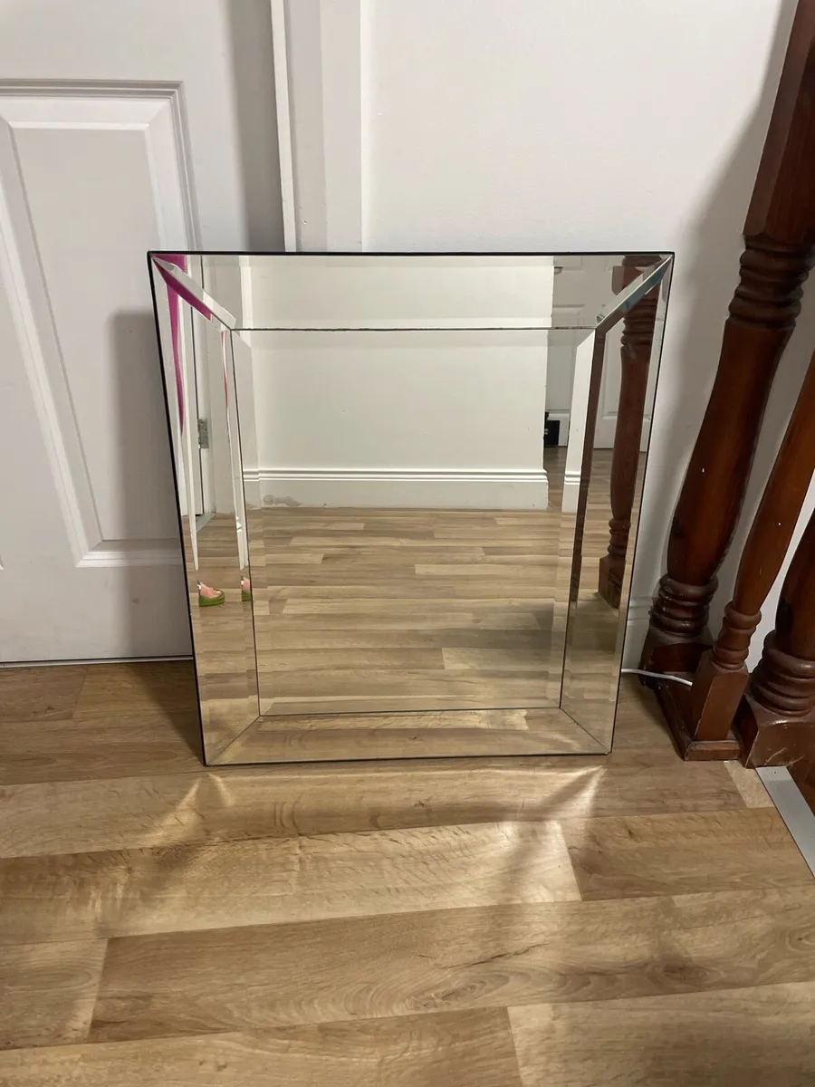 Mirror - Image 1