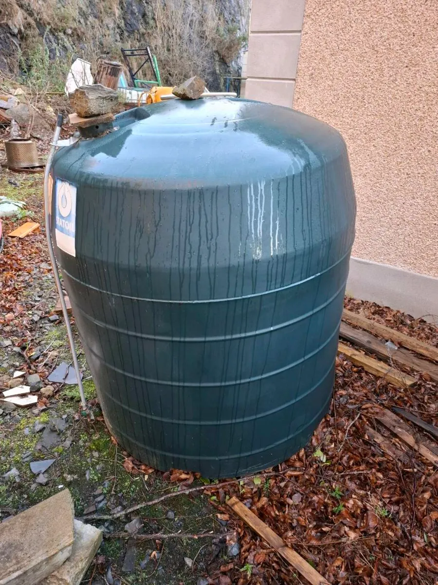 1300 litre oil tank - Image 1